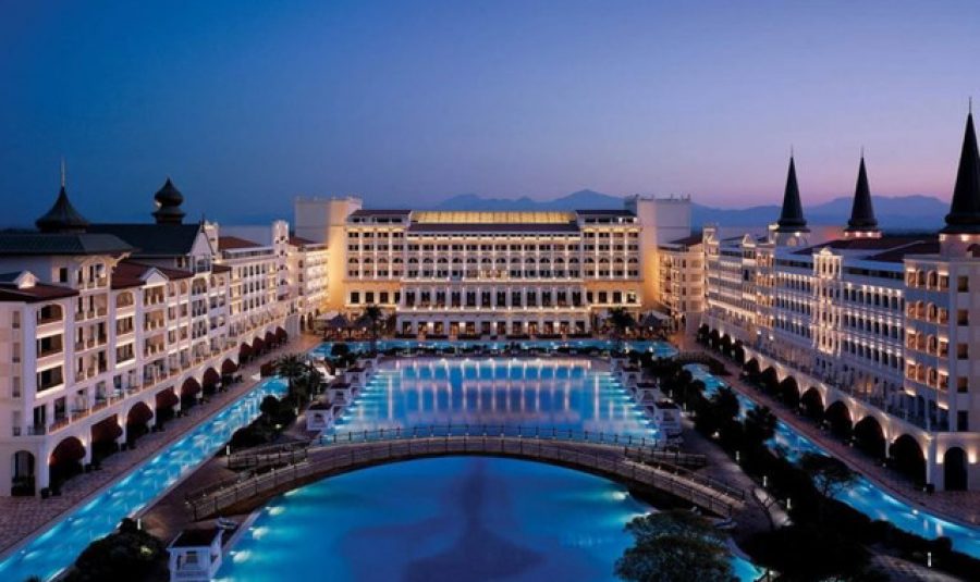 Những khách sạn và resort sang trọng nhất thế giới